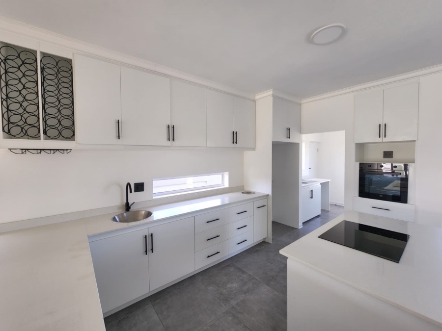 3 Bedroom Property for Sale in Aston Bay Eastern Cape